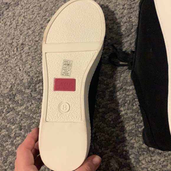 New never warn size 8 - Picture 4 of 4